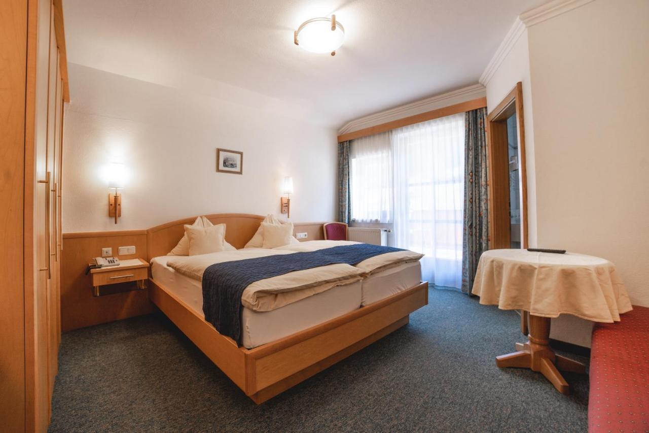 Hotel Landhaus Neumayr Гросарль Екстер'єр фото