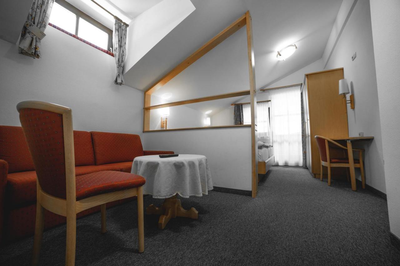 Hotel Landhaus Neumayr Гросарль Екстер'єр фото